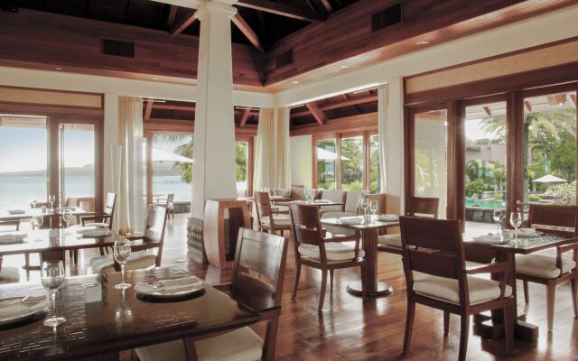 Shanti Maurice Resort & Spa