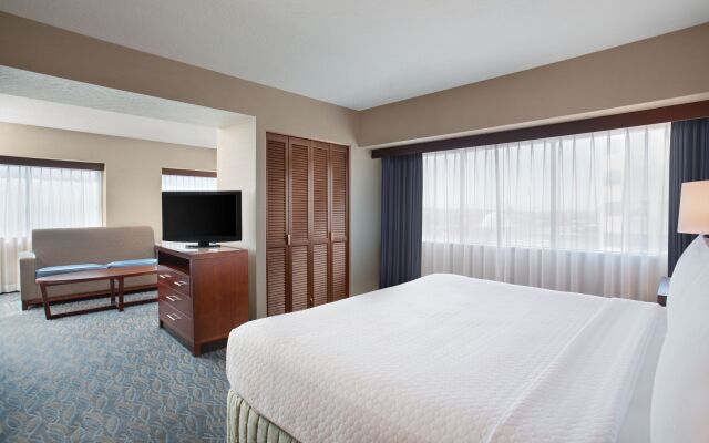 Crowne Plaza Los Angeles Harbor  by IHG