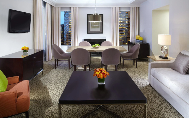 Omni Berkshire Place