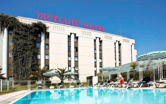 Mercure Pau Palais Sports