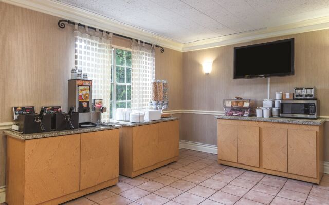 La Quinta Inn by Wyndham New Orleans Causeway