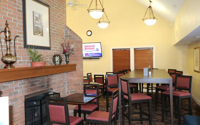 FairBridge Inn & Suites - Akron Copley Township - West