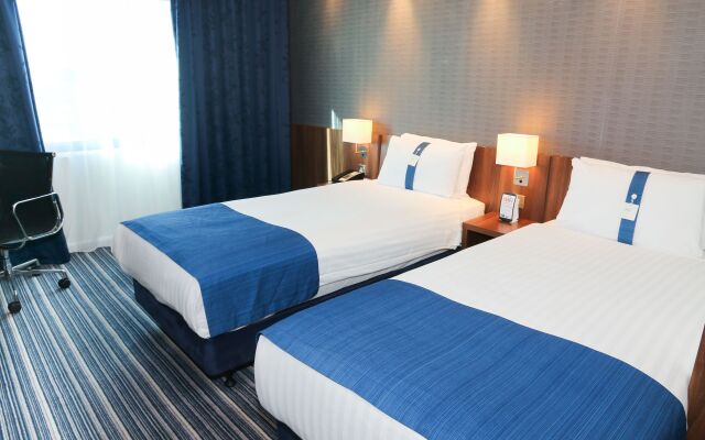 Holiday Inn Express London Heathrow T5 by IHG