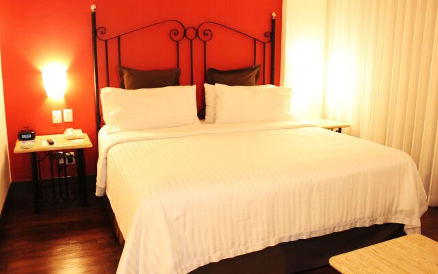 Holiday Inn Hotel & Suites Guadalajara-Centro Historico by IHG