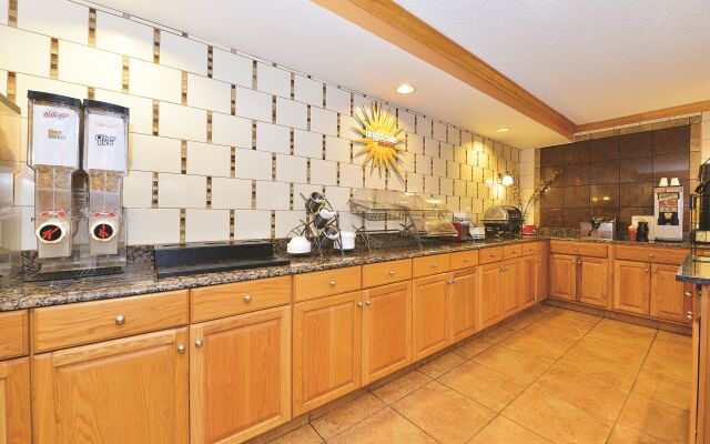 Best Western Plus Lafayette Hotel University Area