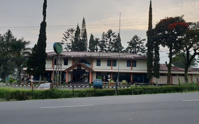 Hotel Cisarua Indah