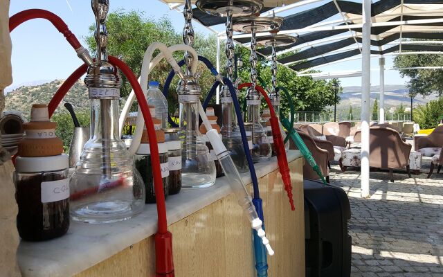 Akay Garden Family Club