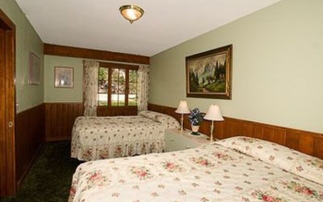 Loveland Heights Cottages