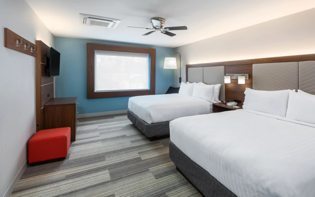Holiday Inn Express & Suites West Plains Southwest by IHG