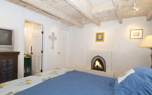 Old Santa Fe Charm Guest House