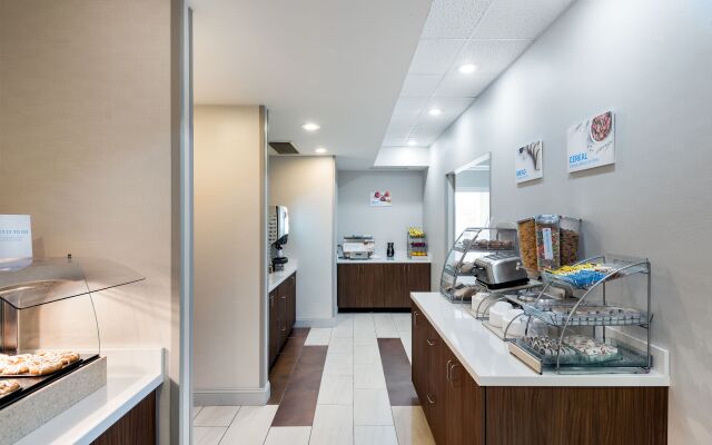 Holiday Inn Express Charlotte West - Gastonia by IHG.