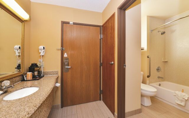 Best Western Plus Lafayette Hotel University Area