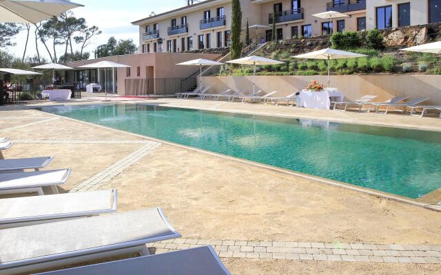 Mercure Brignoles Golf De Barbaroux