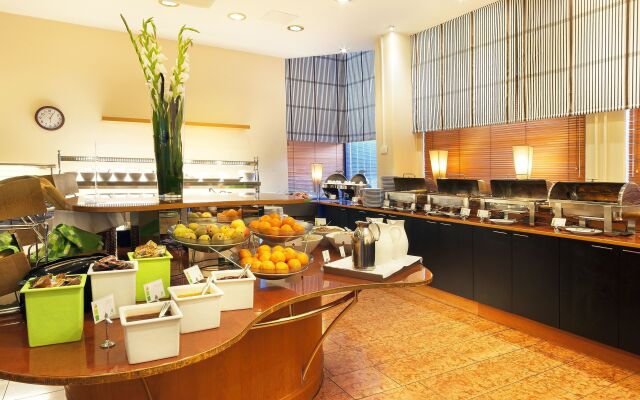 Holiday Inn Helsinki - Vantaa Airport by IHG