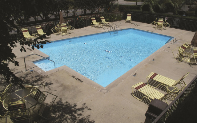 Super 8 by Wyndham Savannah