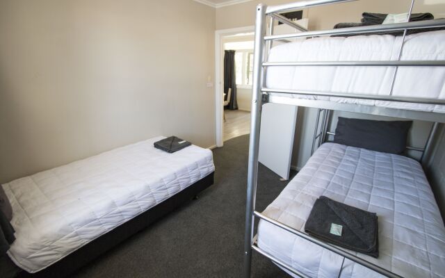 Mahia Beach Motel and Holiday Park