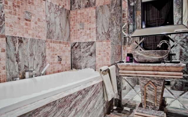 Royal Castle Design & SPA Hotel