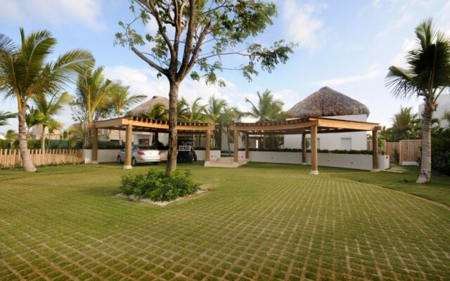 Cayuco 9 by RedAwning