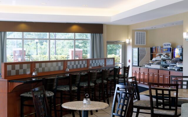 Holiday Inn Express Leland - Wilmington Area by IHG