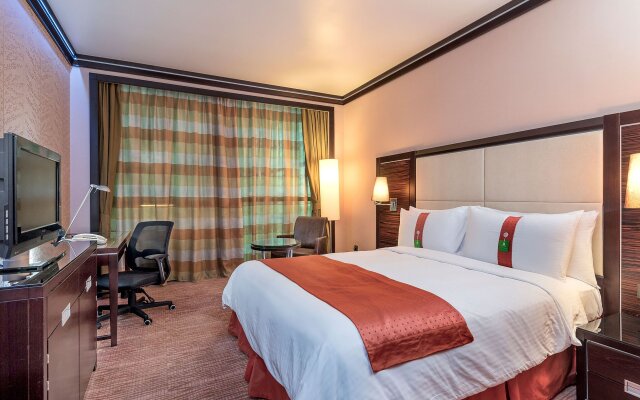 Holiday Inn Kuwait Al Thuraya City, an IHG Hotel