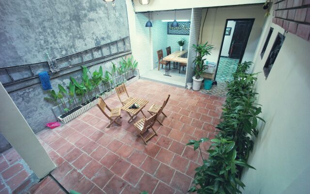 Hanah's Tiny Hanoi Homestay