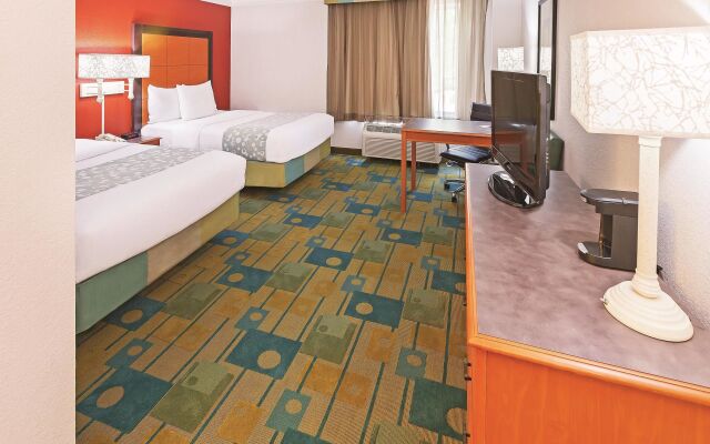 La Quinta Inn Suites Galleria