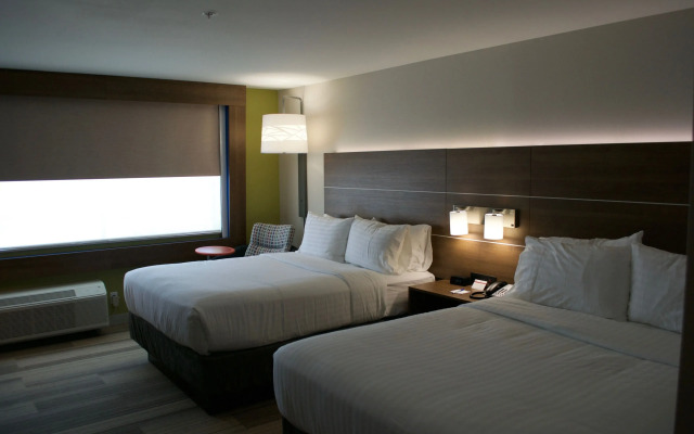 Holiday Inn Express & Suites McKinney - Frisco East by IHG