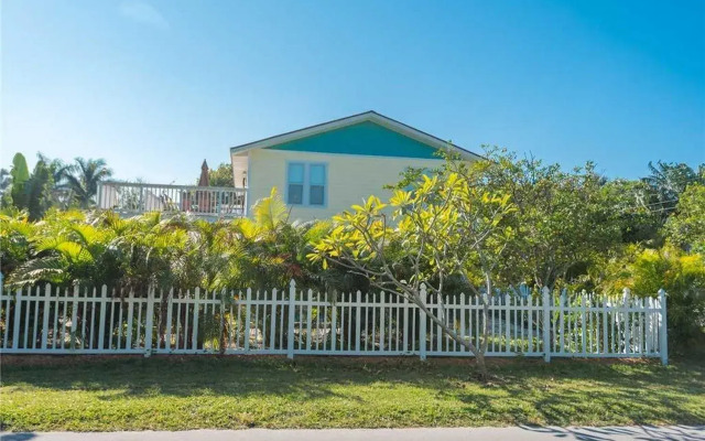 Lobster Key Apartment 3