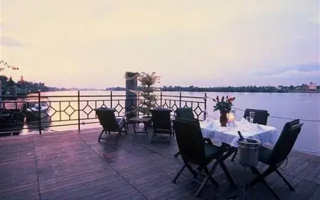 Saigon Domaine Luxury Residences