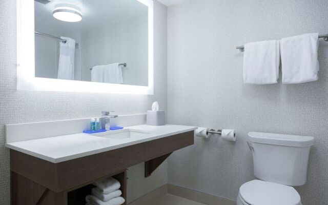 Holiday Inn Express & Suites Charlottetown by IHG