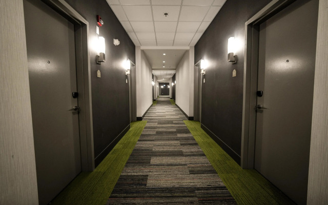 Candlewood Suites West Edmonton - Mall Area by IHG