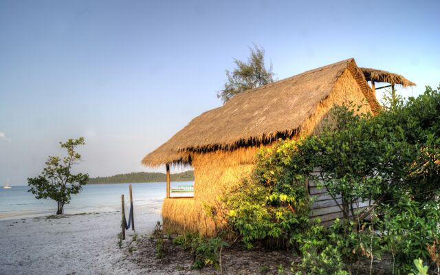 GreenBlue Beach Bungalow Resort