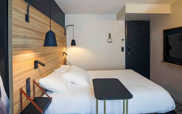 ibis Styles Laval Centre Gare