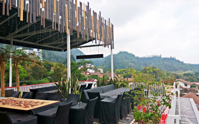 Villa Jaran Jingkrak - Hostel