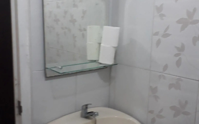 Apartment The Suites Metro by Herlan
