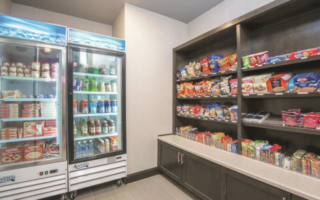 La Quinta Inn & Suites by Wyndham Guthrie