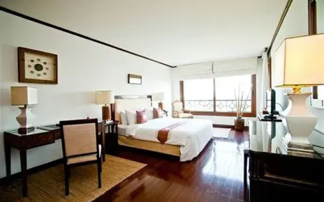 Saigon Domaine Luxury Residences