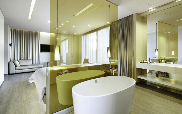 Bog Hotel
