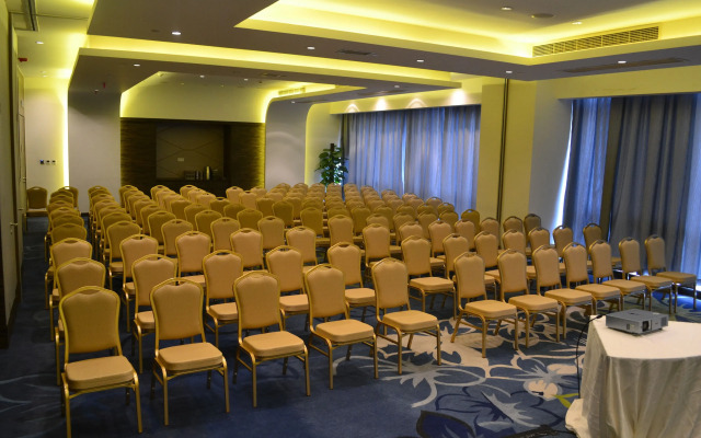 Holiday Inn Shanghai Songjiang by IHG