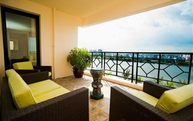 Saigon Domaine Luxury Residences