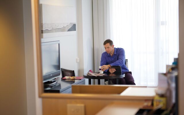 Crowne Plaza Surfers Paradise by IHG