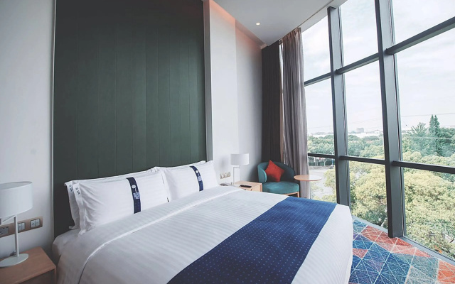 Holiday Inn Express Shanghai Songjiang Fangta by IHG