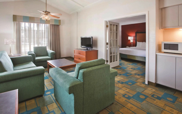 La Quinta Inn by Wyndham Savannah Midtown