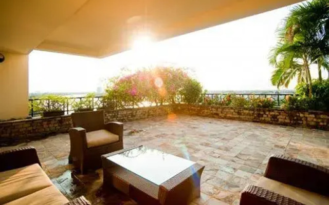 Saigon Domaine Luxury Residences