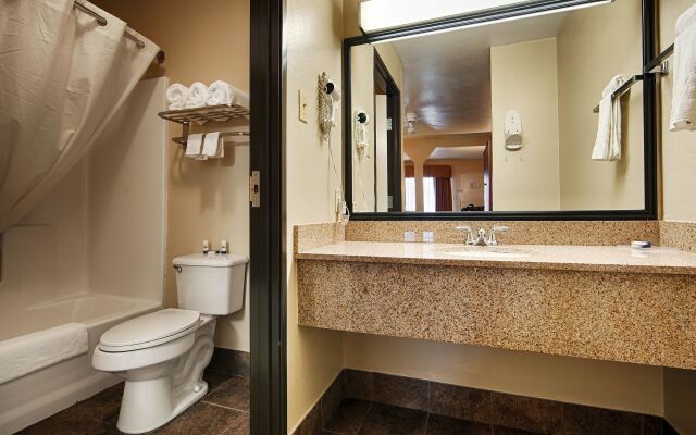 Best Western Regency Inn & Suites