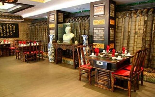 Lhasa Century Hotel