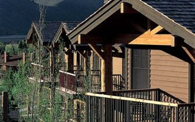 Love Ridge Lodges At Grand View