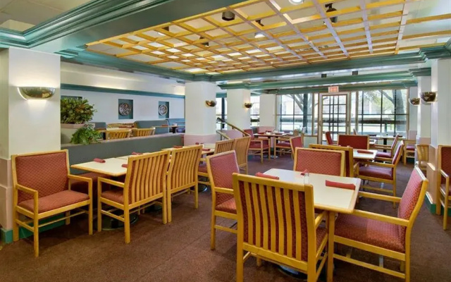 Hotel Suites of America