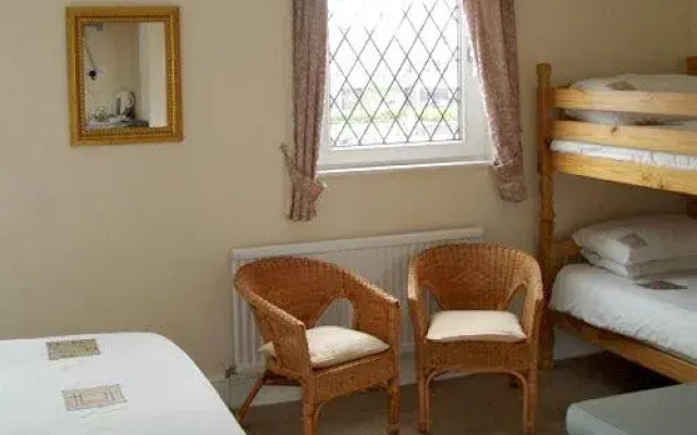 Holmwood Guest House