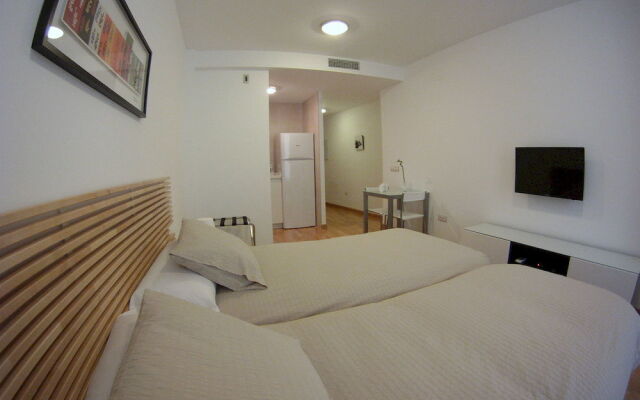 Debambu Apartments